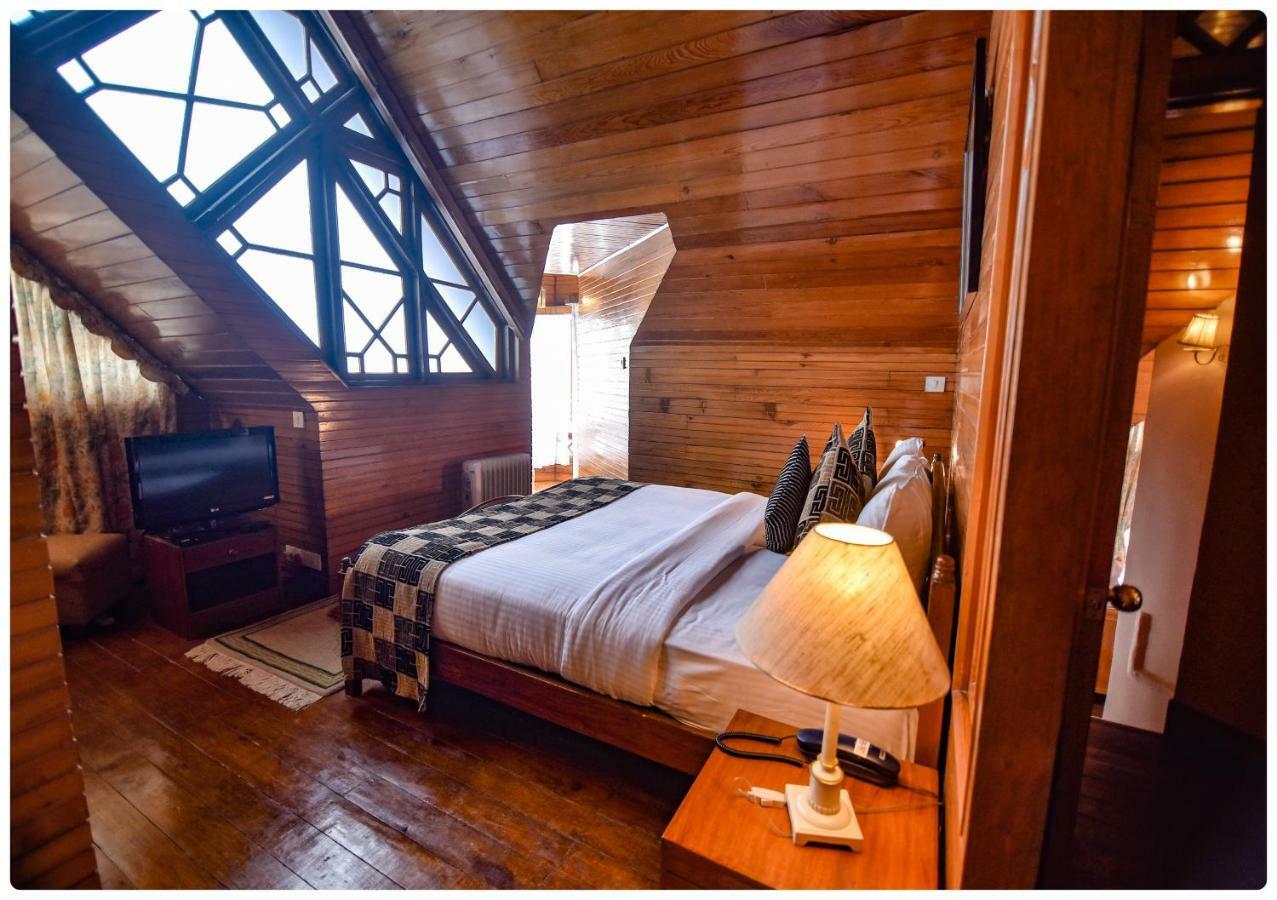 Cedar Inn Дарджилинг Экстерьер фото