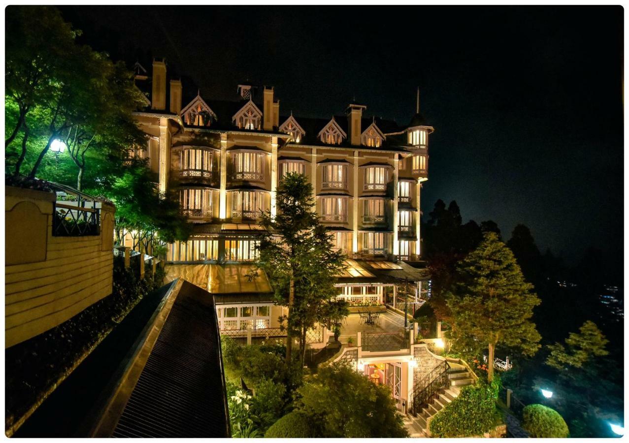 Cedar Inn Дарджилинг Экстерьер фото
