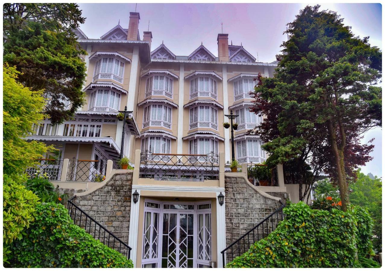 Cedar Inn Дарджилинг Экстерьер фото